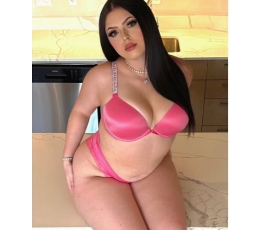 Hull City Centre - Hull — Mary new best party girl best service