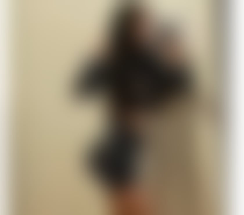 Escorts East London Aldgate East - East London - Photos for IM KARINA 22 yrs ONLY OUTCALL