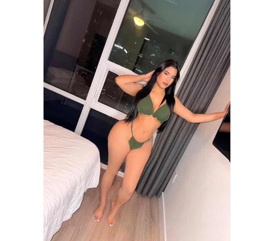 Escorts Hertfordshire Broxbourne - Photos for EN8😏NEW GIRL AVAILABLE💥HOT GIRL🤤TEXT ME ON WHATAPP