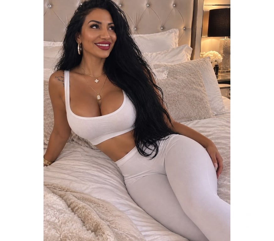 Escorts Greater Manchester Stockport - Photos for VICTORIA 🔞 VICKY ❤️‍🔥 🔥 HOT is back in town