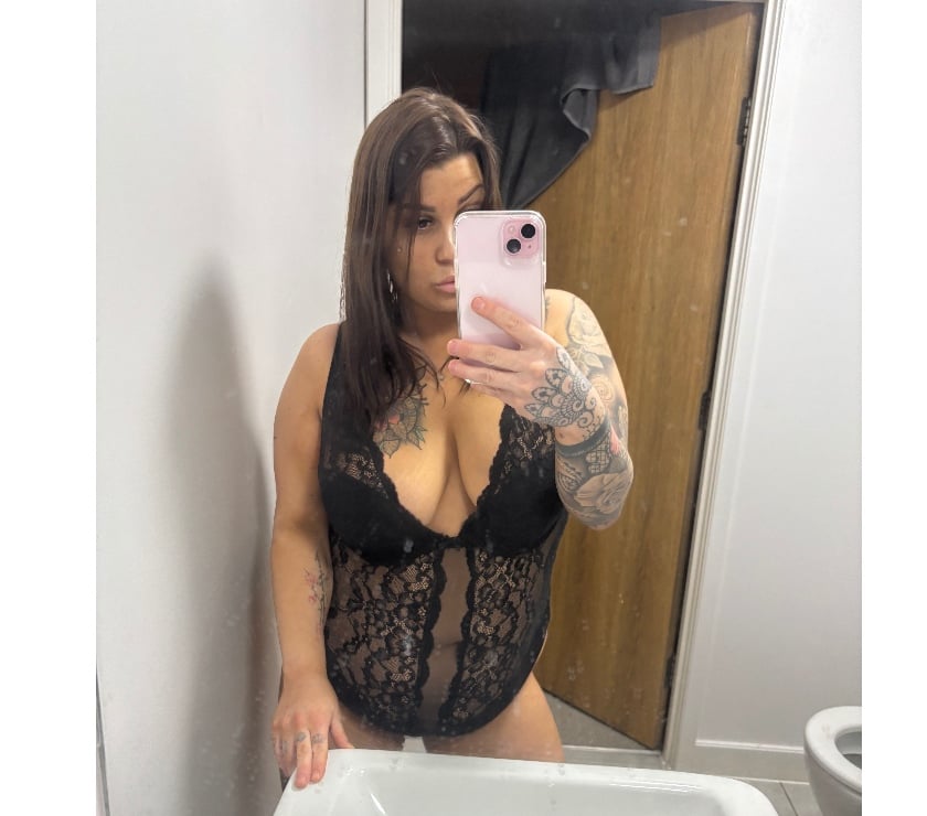 Escorts North London Ponders End - North London - Photos for ❤️CURVY BUSTY AND TATTOOED IN N18 💦❤️