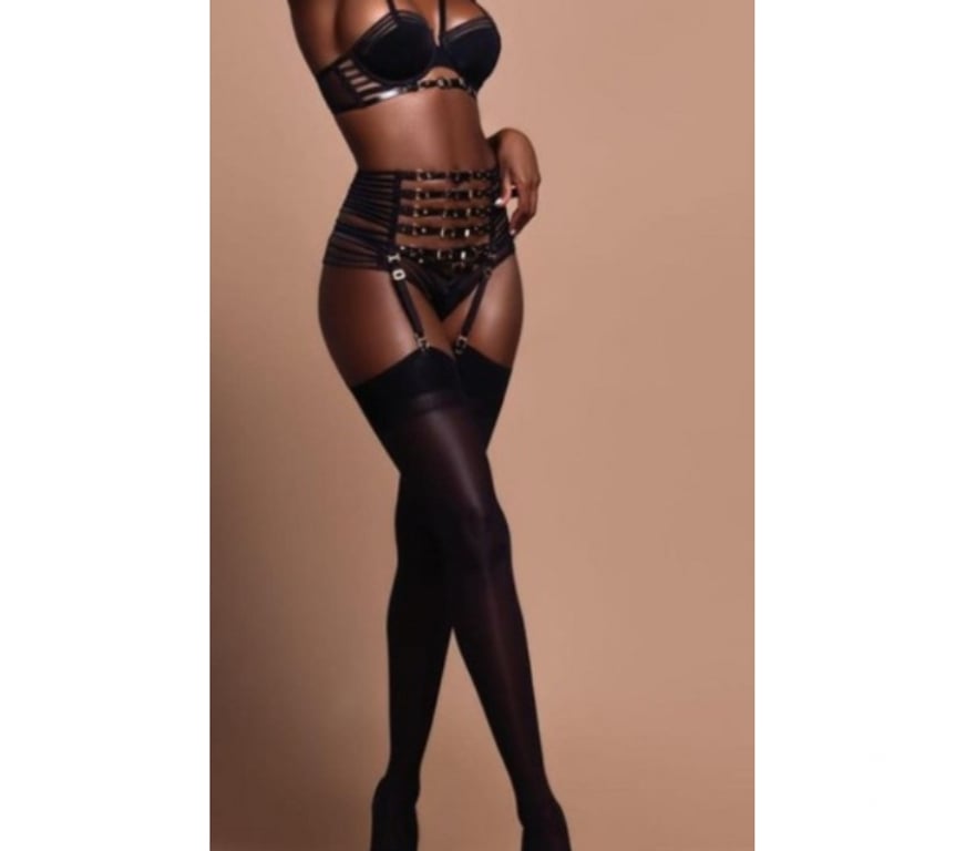 Escorts Buckinghamshire Aylesbury - Buckinghamshire - Photos for 🍫👑 Your Chocolate English Goddess Is Back… 👑💋