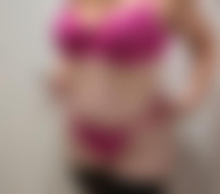 Escorts West Yorkshire Bradford - Photos for ALLURING, ENTHRALLING MILF xxx
