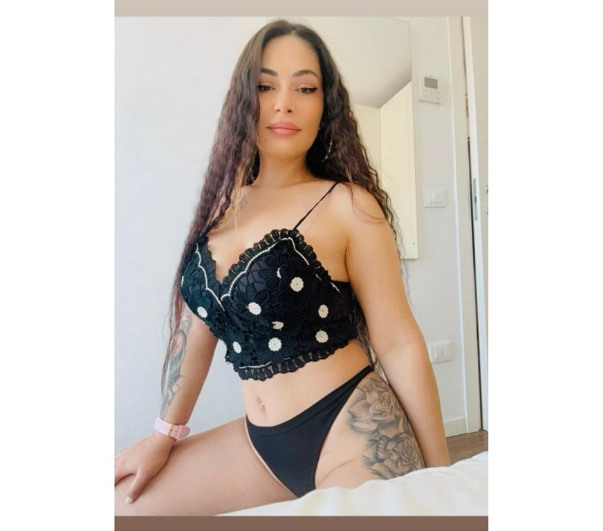 Escorts Hampshire Southampton - Photos for GIULIA NEW FIRST TIME IN SOUTHAMPTON PARTY GIRL