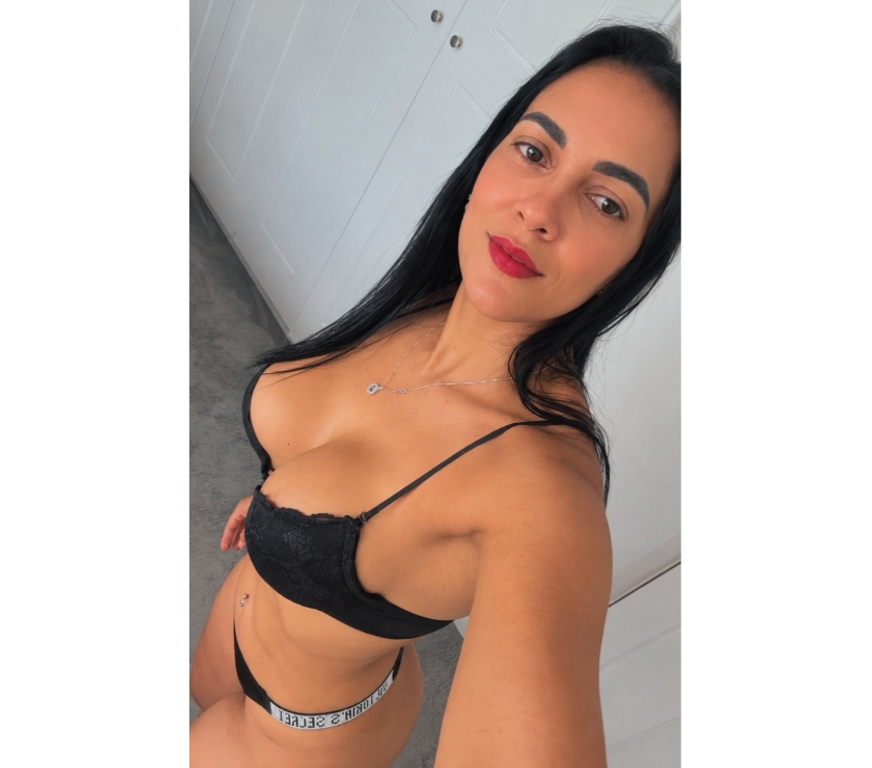 Escorts West Midlands Coventry - Photos for Brazil Girl 🇧🇷 Maya The Party Girl 24 7 🎉💯💋