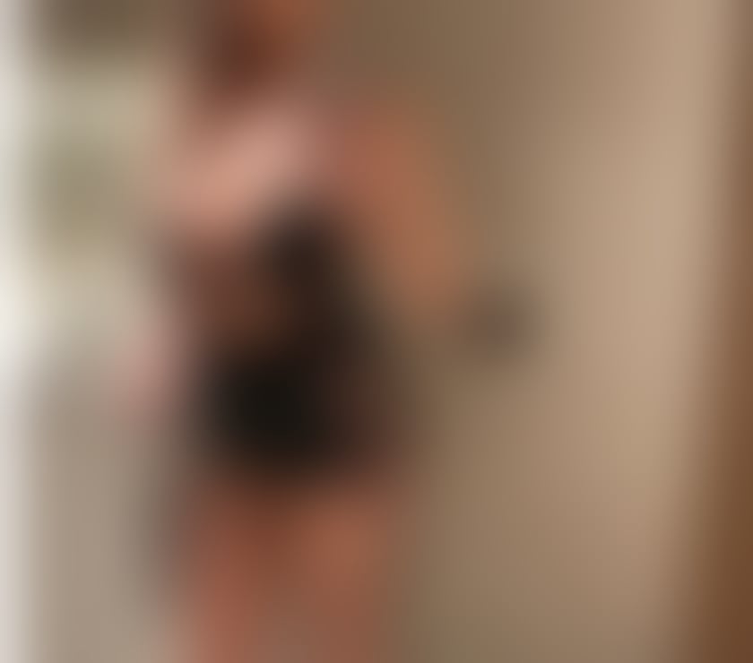 Escorts Surrey Reigate and Banstead - Photos for NEW IN TOW BEST PARTY🥰OUTCALL ONLY