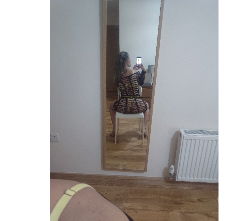 Escorts Surrey Guildford - Photos for Yara party girl Brazilian 🇧🇷🔥🥰