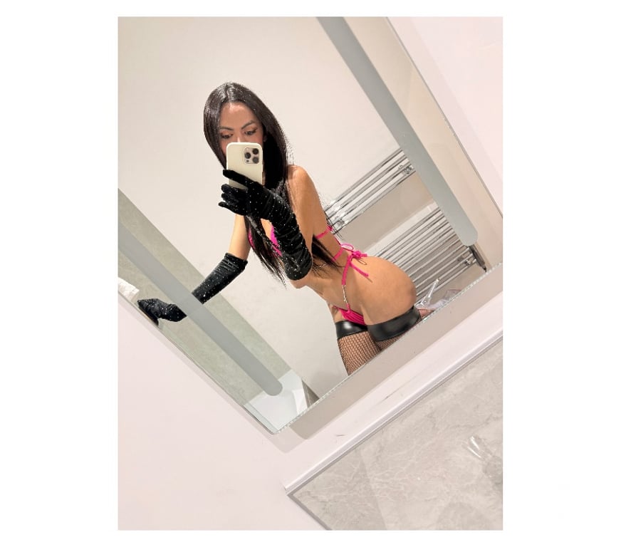 Trans Escorts South West London Sutton - Photos for Monique brunet Hot GFE