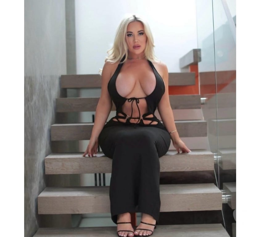 Escorts North London Enfield - Photos for HEY Cindy here for Outcalls only 😋💦❤