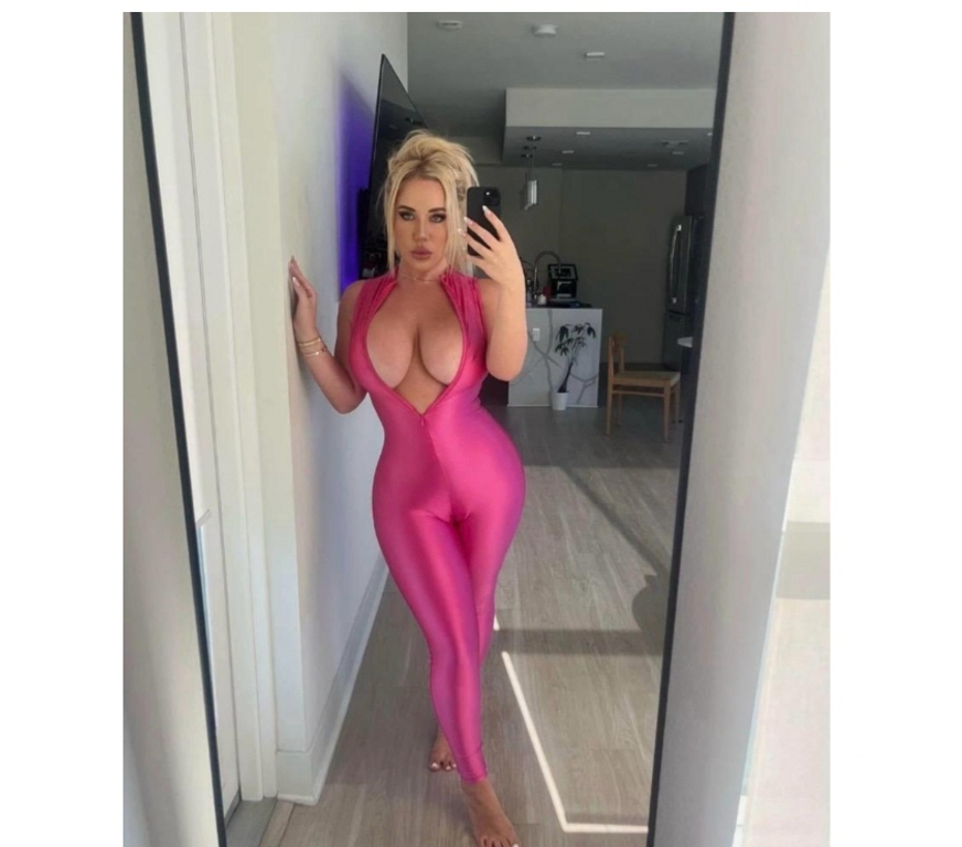 Escorts Essex Epping Forest - Photos for Hey party girl cindy here for Outcalls 😋💦❤❤🤣