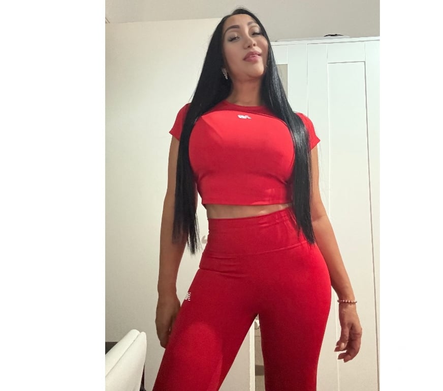 Escorts Staffordshire Stoke-on-Trent - Photos for COLOMBIA LADY IN TWON 🍑🍑