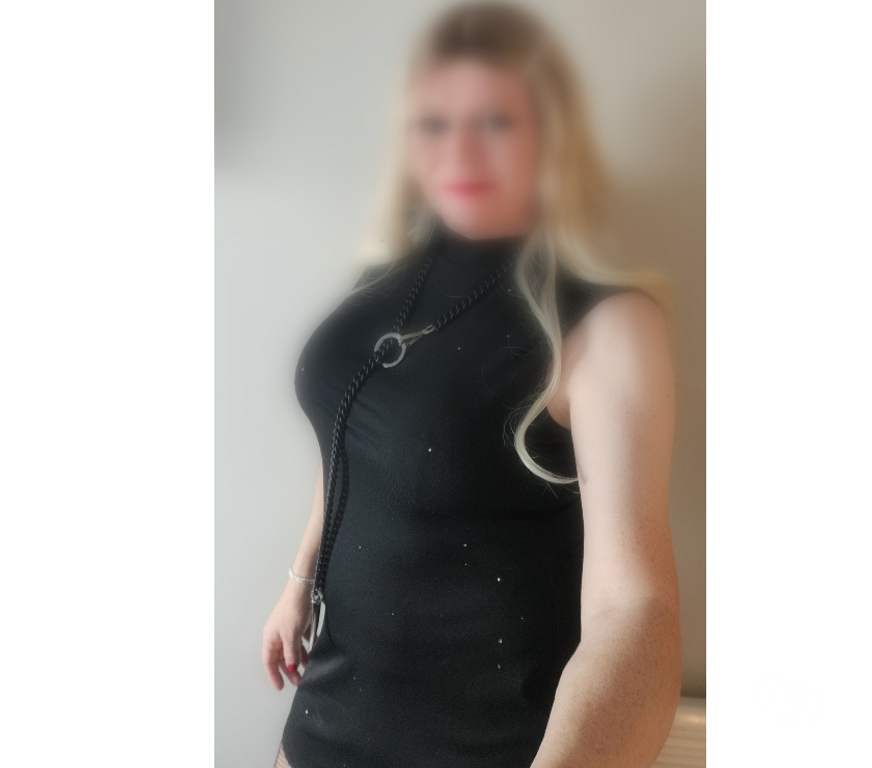 Escorts Barking and Dagenham Romford - Barking and Dagenham - Photos for Mature Smooth Curvy TV (Trans), Kind Sensual Sub Obedient