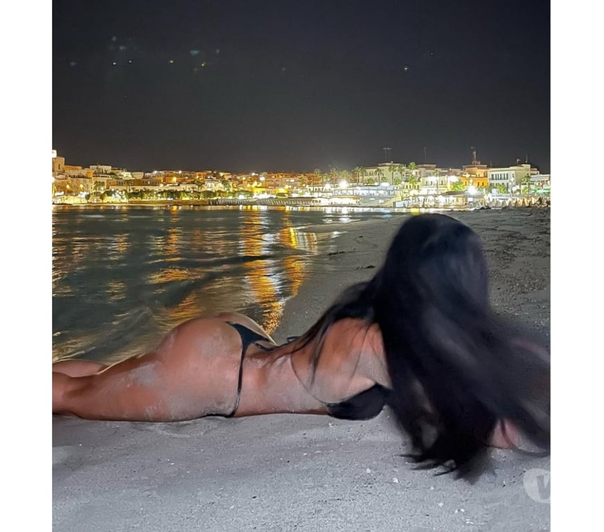 Escorts Hertfordshire Watford - Photos for Try the best! Our Petite Sweet. New In Town😋.
