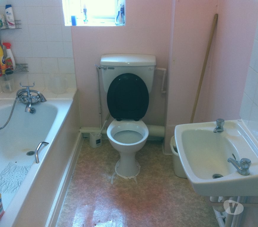 room to let Greater Manchester Manchester - Photos for Clean single room M14