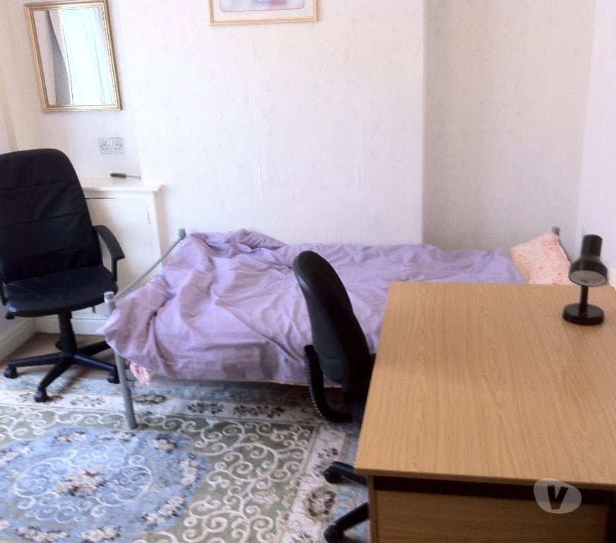 room to let Greater Manchester Manchester - Photos for Clean single room M14