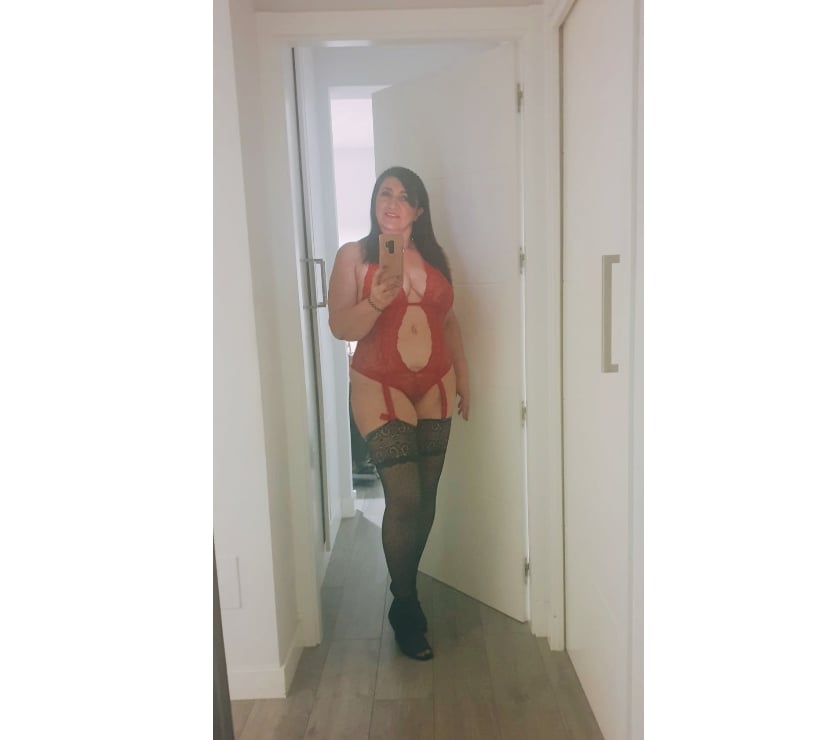 Escorts Hertfordshire Broxbourne - Photos for Sandra, hot Latina, relaxing massage