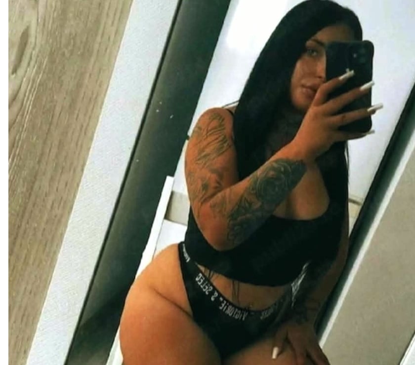 New in town KARINA