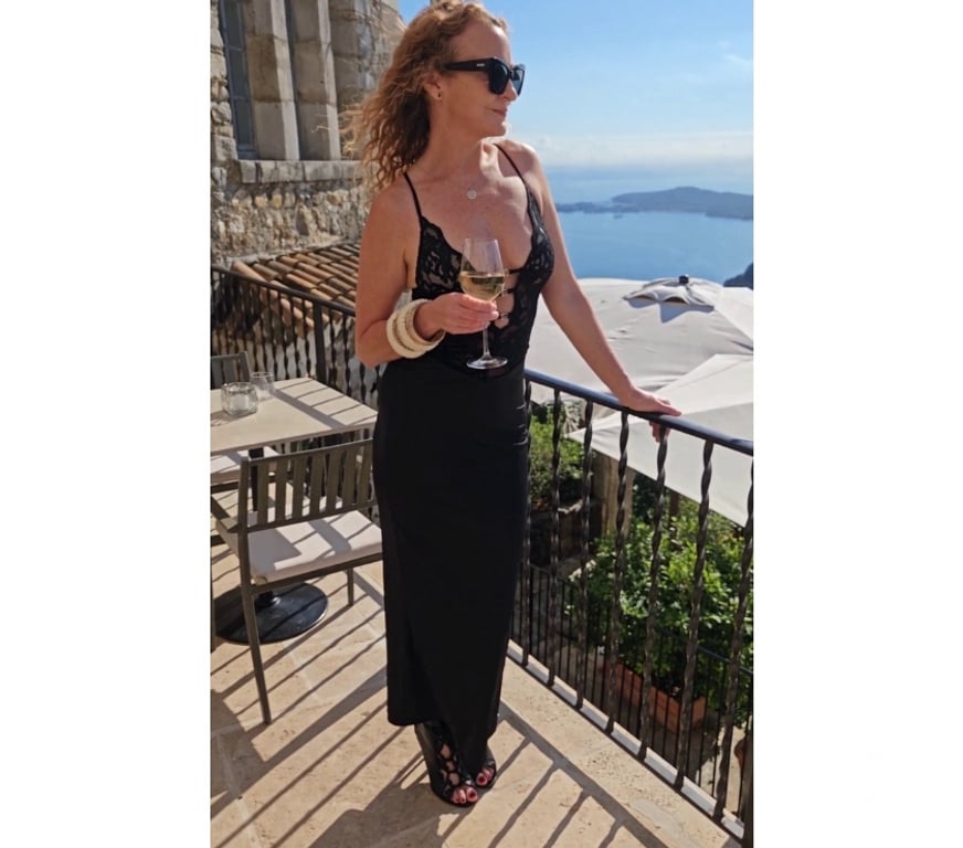 Escorts South Yorkshire Sheffield - Photos for GREEDY REDHEAD HOTWIFE MILF RAQUEL VAN ZANT