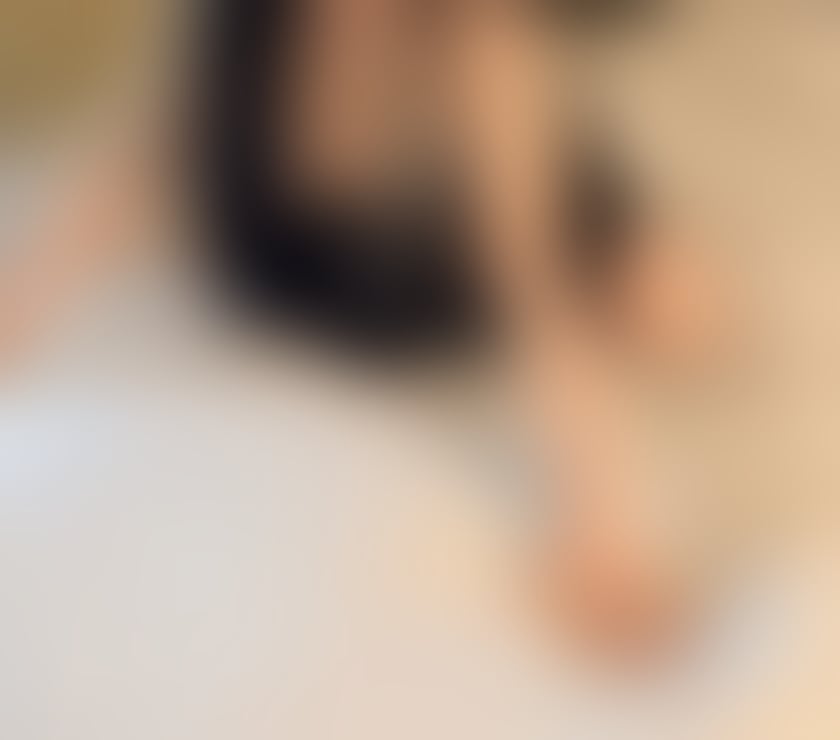 Escorts West Yorkshire Leeds - Photos for Milf hot body 😍 A-level new party slim