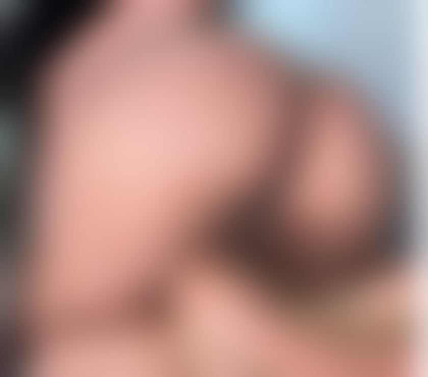 Escorts West Yorkshire Leeds - Photos for Milf hot body 😍 A-level new party slim