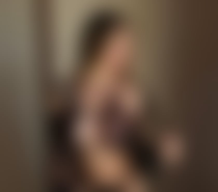 Escorts South East London Brixton - South East London - Photos for 😘 Nina — Cute & Charming😘