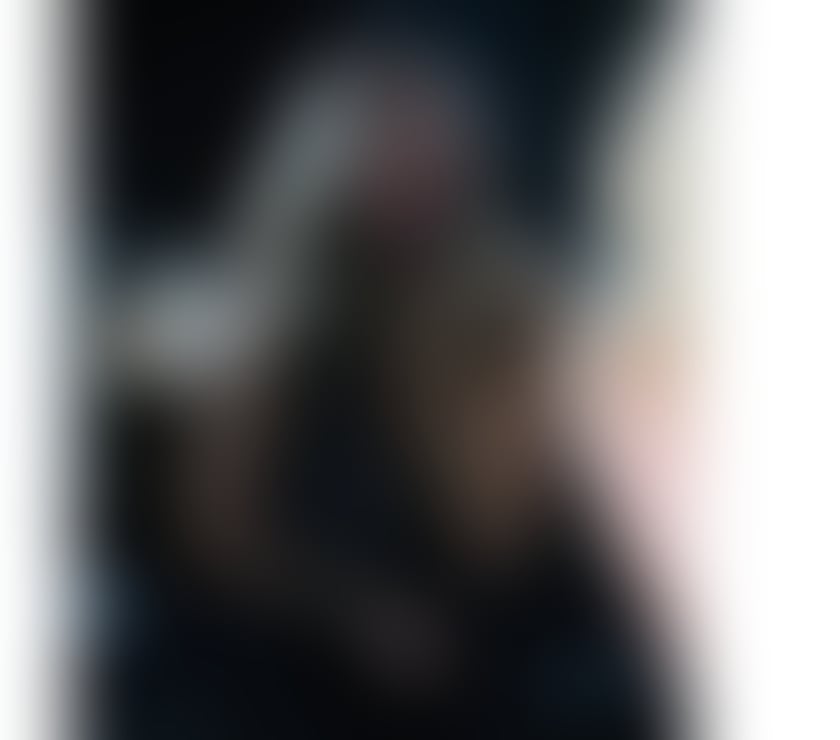 Escorts Central London London Bridge Station - Central London - Photos for British Bubbly Blue Eyed Busty Blonde