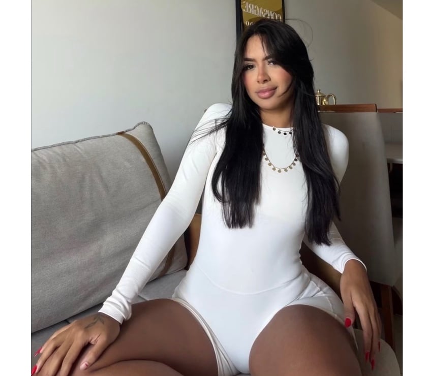 Gloucester City Centre - Gloucester — Brunette 🔥 Natural Body 🔥😘