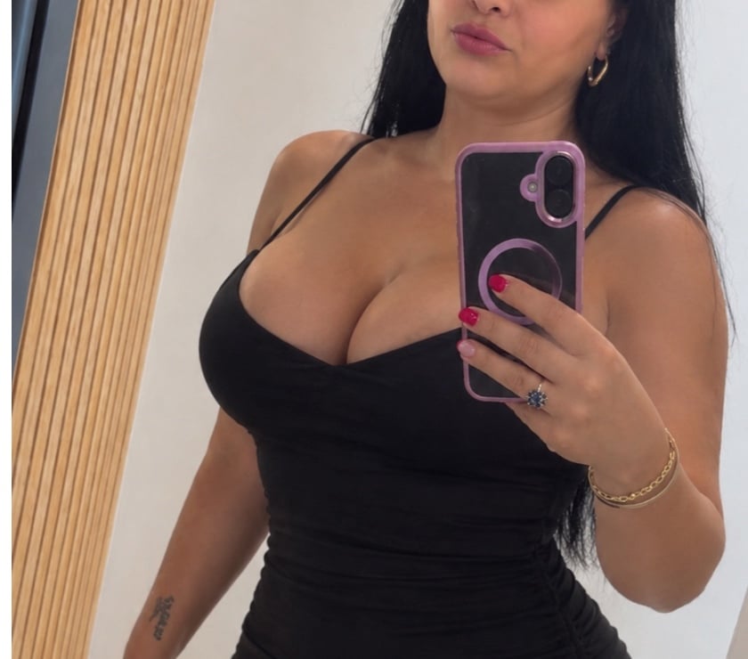 ROBERTA💕OUTCALL ONLY💕GFE EXPERIENCE 💕