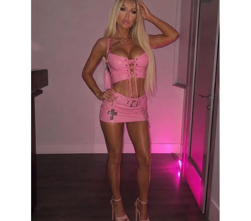 Escorts Merseyside Liverpool - Photos for Now girls I n towne party Beautiful 😍 💯reall