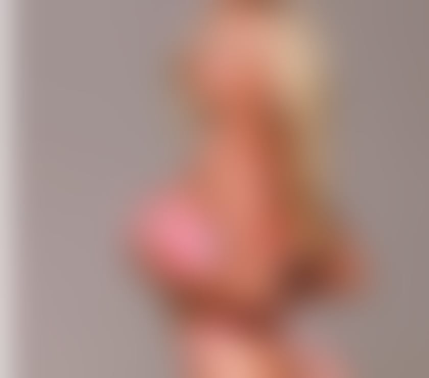 Escorts Hertfordshire Welwyn Hatfield - Photos for Lovely Margo for gentleman pleasure and satisfaction!