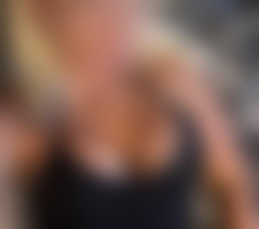 Escorts Cornwall Coombe (St. Austell) - Cornwall - Photos for English Hot Milf
