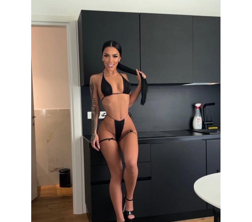Escorts Merseyside Liverpool - Photos for Ella new party girls !!best owo and kiss 💋call me 📞