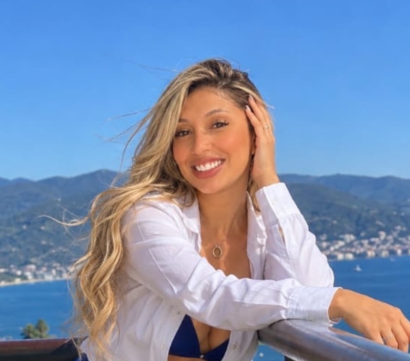 Escorts East Sussex Brighton - Photos for Brazilian Blonde Bombshell Sweet, Sexy & Full of Curves