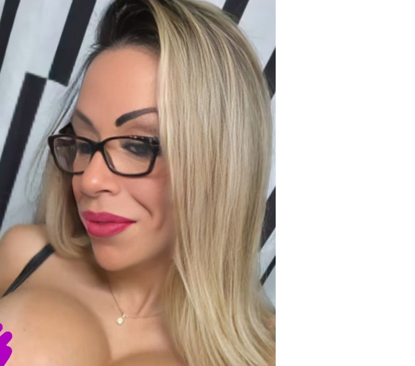 Restless blonde looking for a kitten