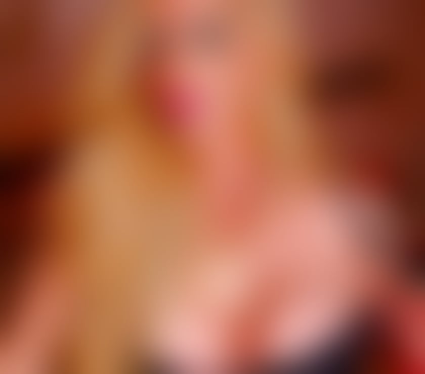 Trans Escorts South West London Fulham - South West London - Photos for Restless blonde looking for a kitten