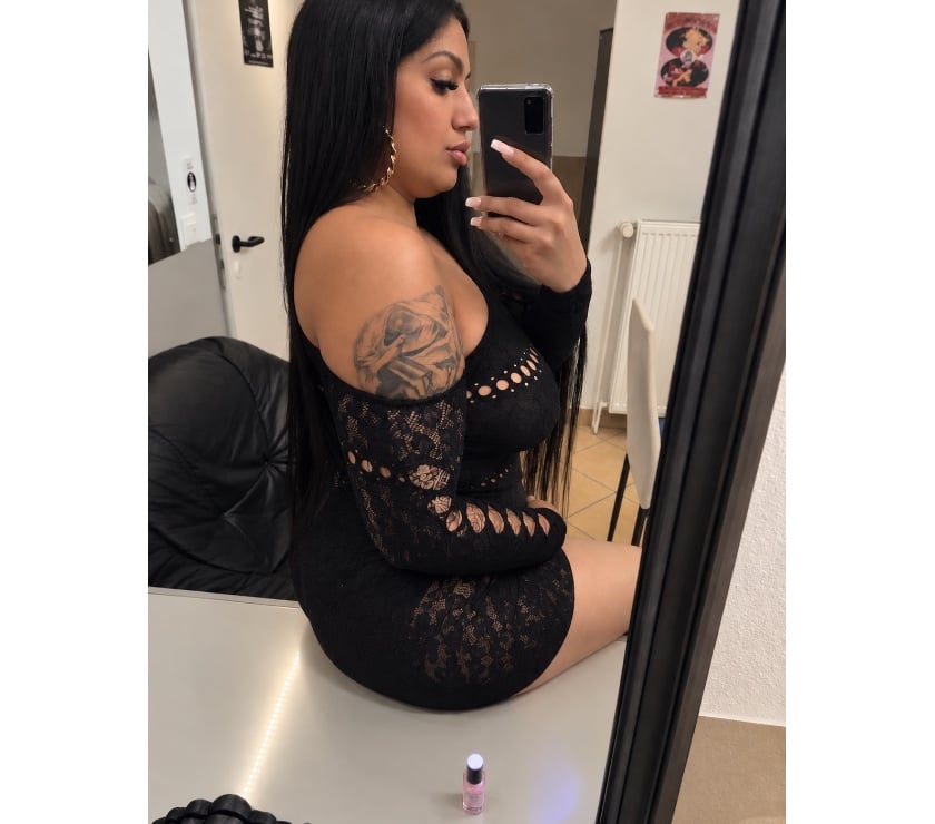 Escorts North West London Hendon - North West London - Photos for Sexy Busty Naomi in the area xX NEW Xx