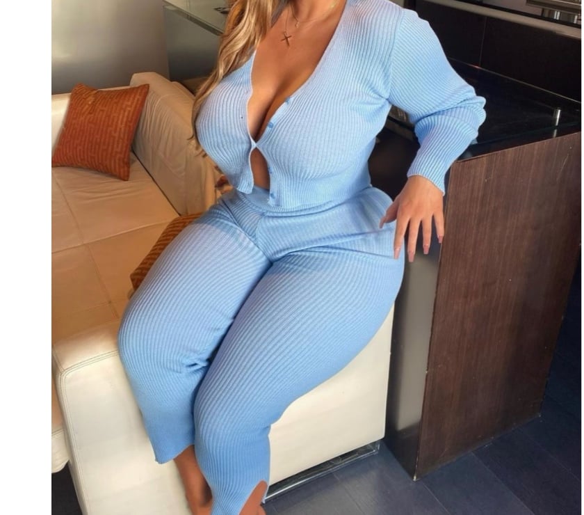 Escorts Surrey Epsom and Ewell - Photos for Bridget Jones Busty Massage 💆 😍☝🏻