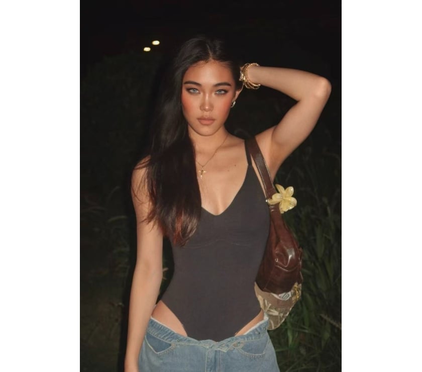 Crewe - Cheshire East — Hot Filipina girl