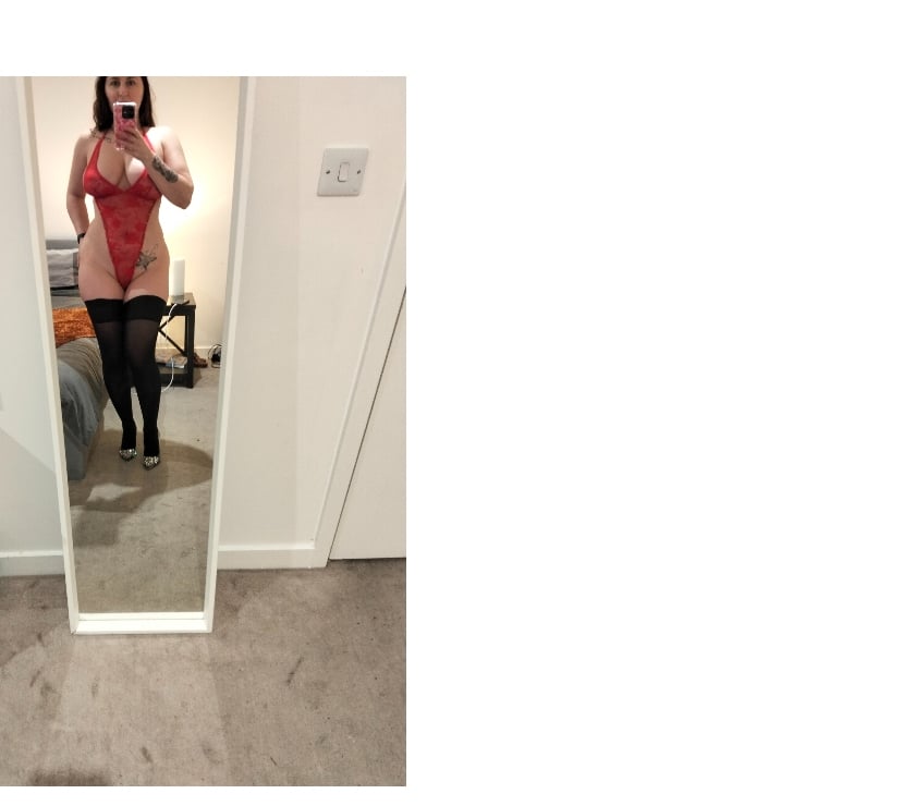 Escorts East London Pontoon Dock - DLR Station - East London - Photos for Sasha_Juicy_Cake