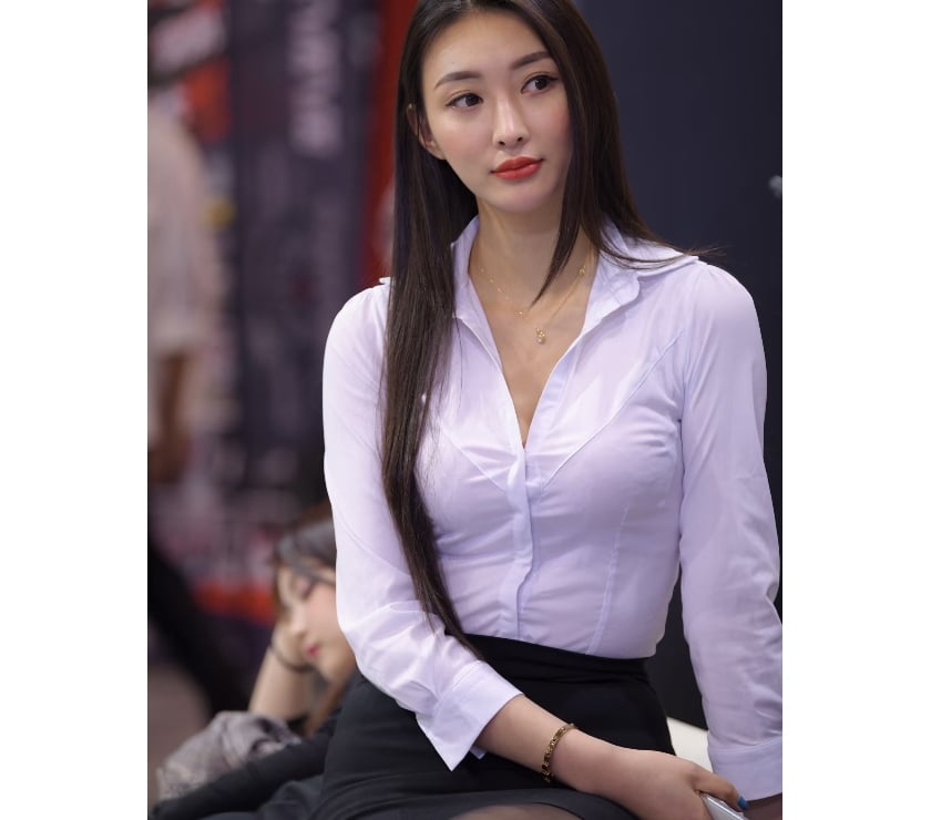 Top Asian escort in Ilford town centre