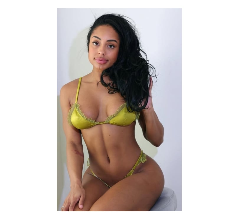 💕beautiful Latina Camila 💕