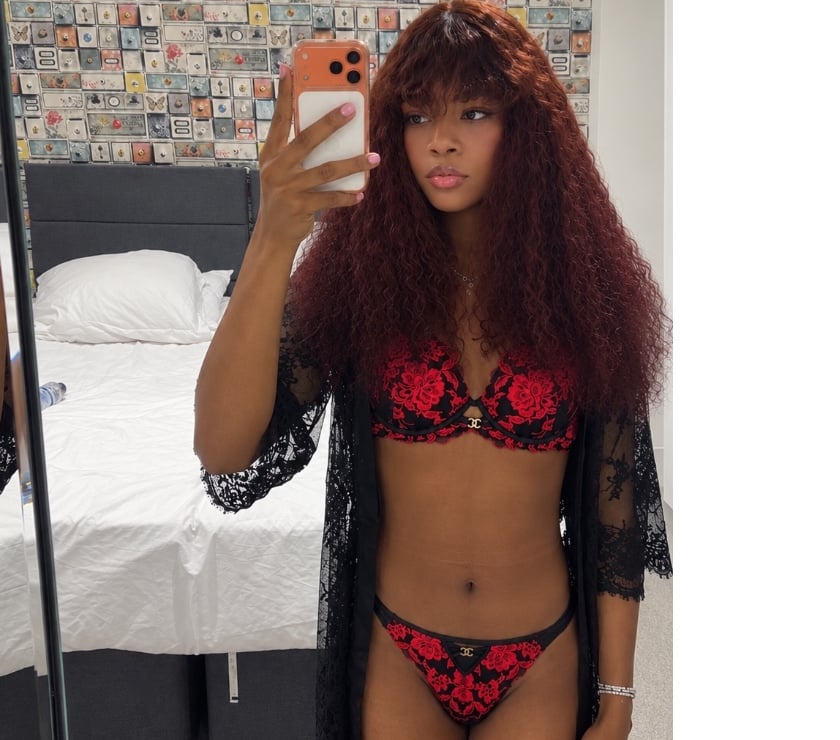 Trans Escorts Central London London Bridge Station - Central London - Photos for 🇧🇷 Bela Brazilian trans girl 9 inches dominante