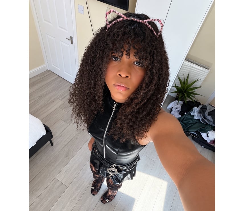 London Bridge Station - Central London — 🇧🇷 Bela Brazilian trans girl 9 inches dominante