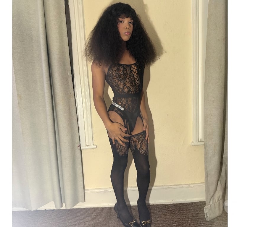 Trans Escorts Swansea - Wales Swansea City Centre - Swansea - Photos for 🇧🇷 Bela Brazilian trans girl 10 inches dominante