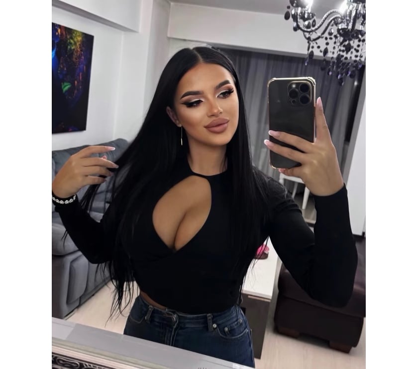 Rebbeca🩷NEW in Town🩷BigBoobs🩷