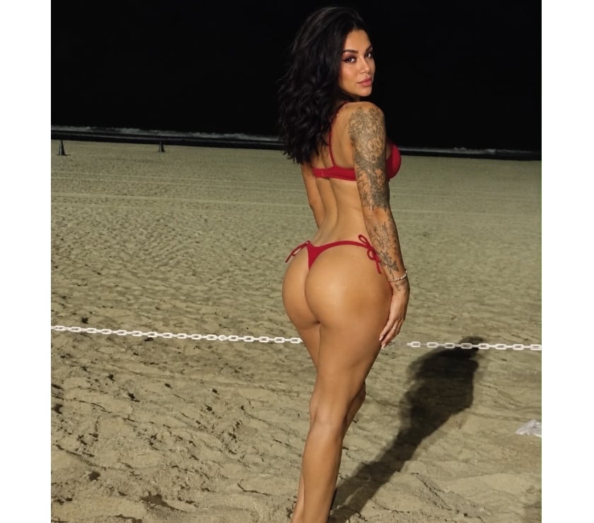 Dartford Town Centre - Dartford — MEEL BRAZILIAN GIRL