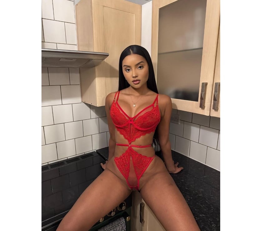 Birmingham City Centre - Birmingham — 🚨BLACK DOLL SKINNY BACK IN TWON🚨100%REAL🚨