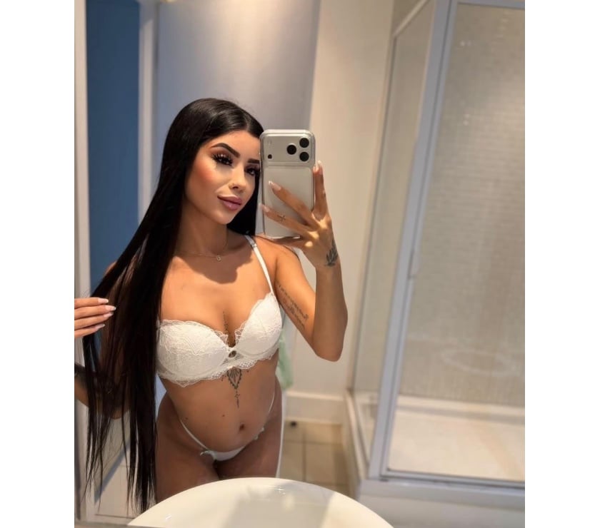 Escorts Greater Manchester Salford - Photos for 🎀SARA PETITE GIRL GFE🎀