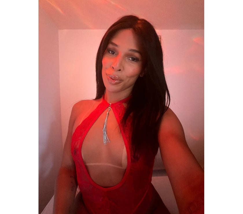 Bristol City Centre - Bristol — HOT TS IASMIN BRAZILIAN