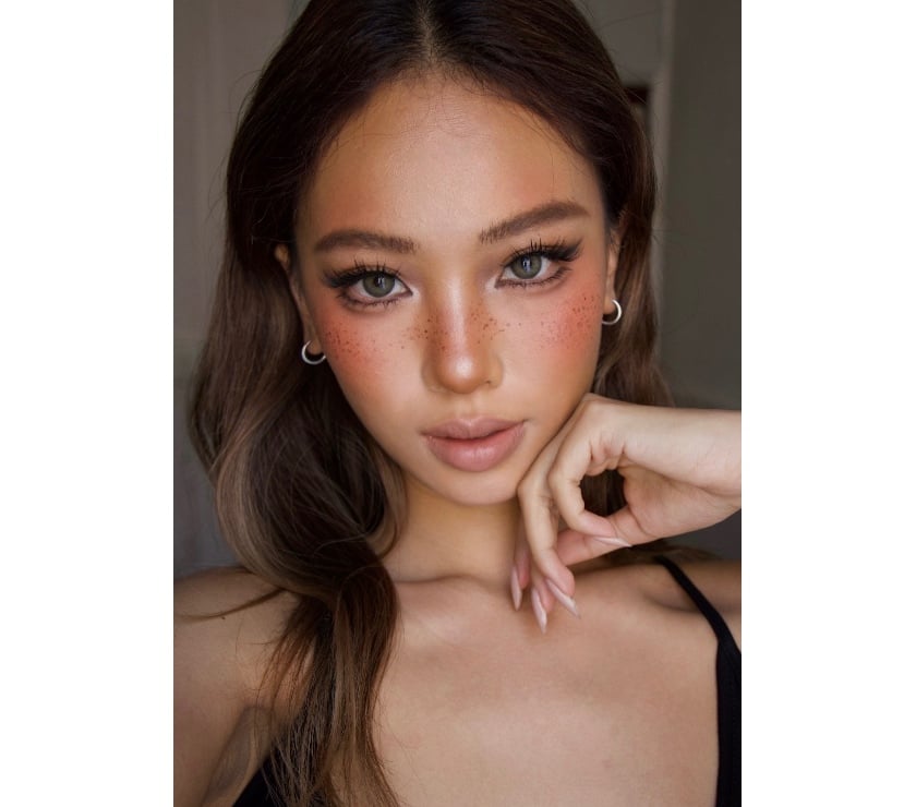 Prescot - Knowsley — Sexy Japanese girl